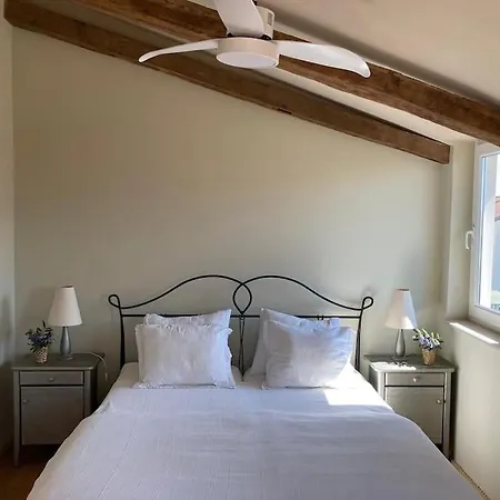 Dachgeschoss-apartment 