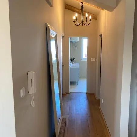 Dachgeschoss-apartment 
