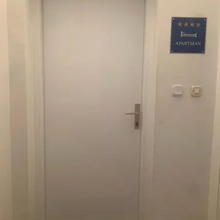 Dachgeschoss-apartment 