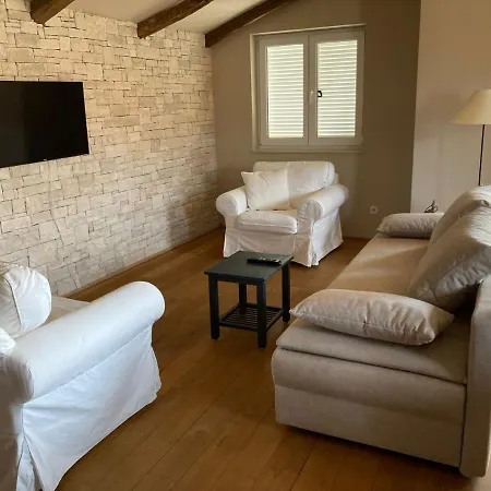 Apartman Dachgeschoss-apartment 
